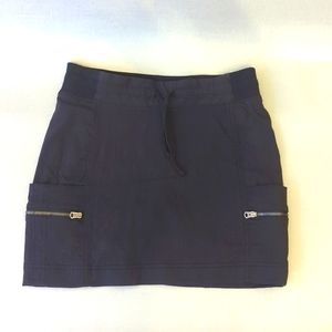 **Sale** Dark grey/black Athleta Trekkie Hiking Skirt Skort